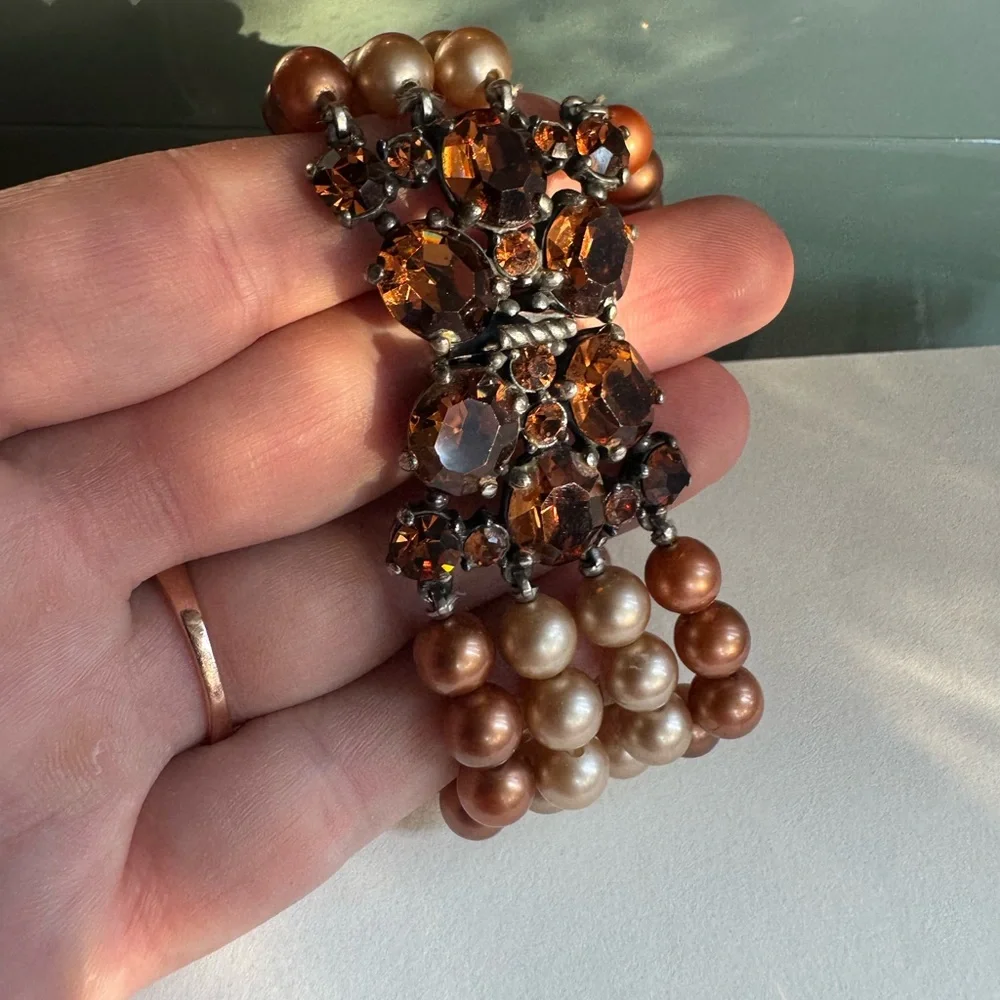 Schiarparelli Elegant Brown and Cream Faux Pearl Beaded Vintage Bracelet 6.75